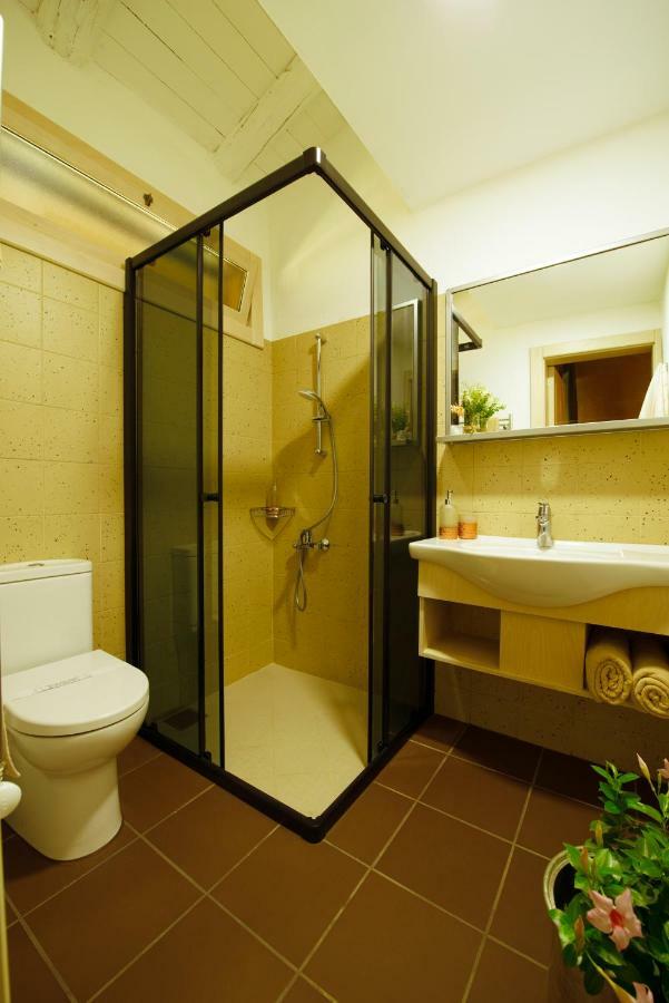 Manej Urla Hotel 3*